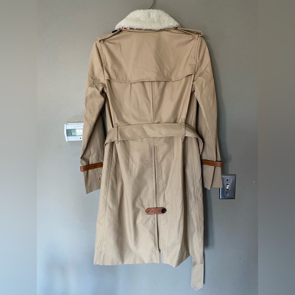 NWT COACH •Rare• Classic Animated Trench Coat with Shearling Collar Size 0 - Picture 5 of 15